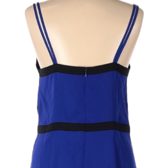 BEBE Casual Dress Size 10 Blue Black Sleeveless V-Neck Knee Length NEW $79 - Picture 4 of 6